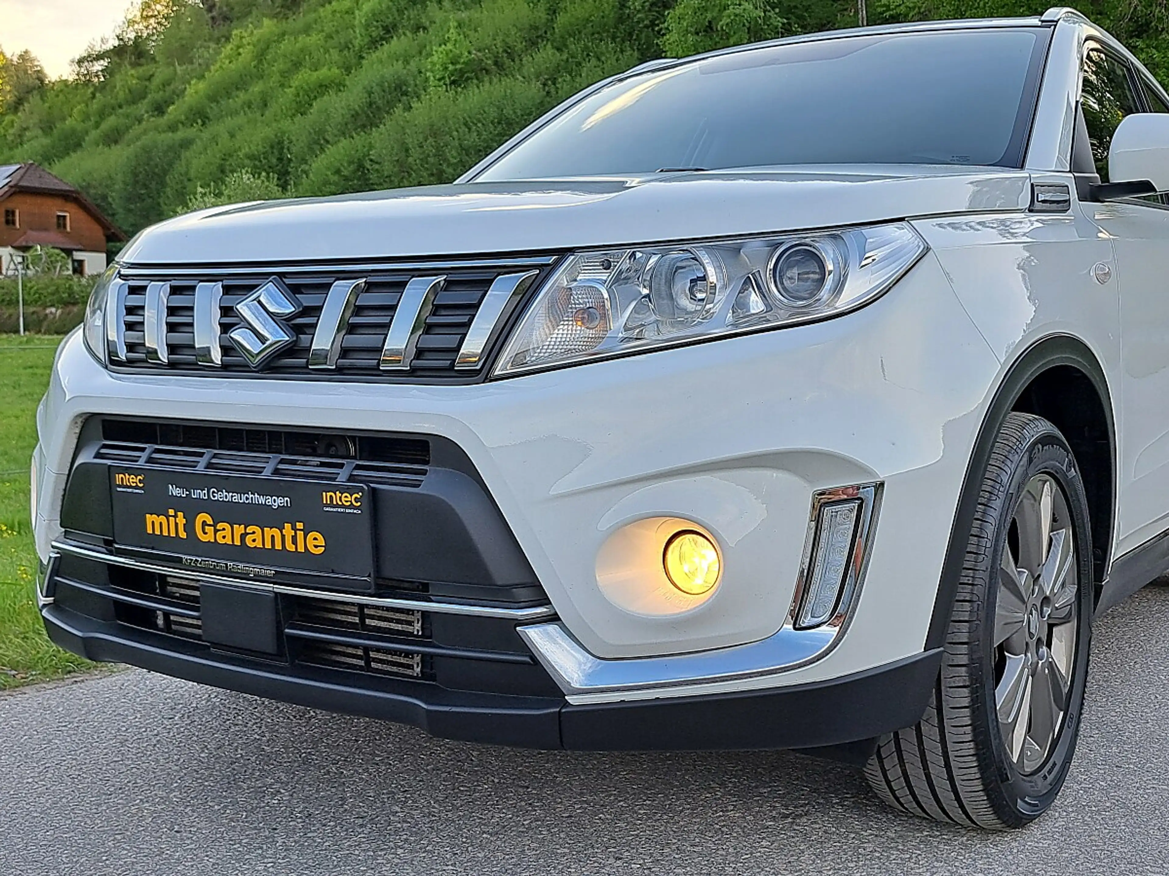 Suzuki Vitara 1,6 Shine Aut.*1-Besitz*8-fach*Servicegepflegt* — photo 9