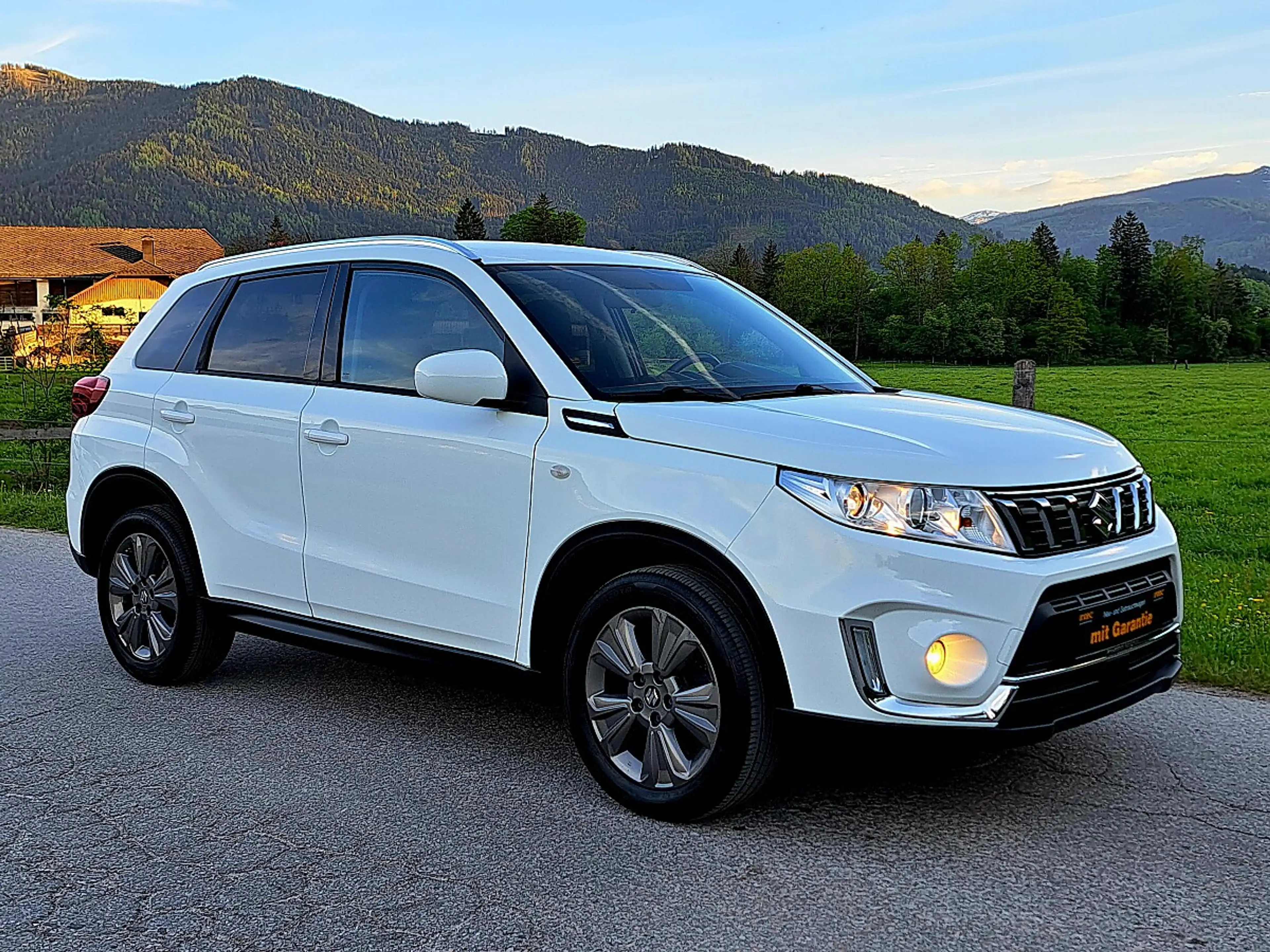 Suzuki Vitara 1,6 Shine Aut.*1-Besitz*8-fach*Servicegepflegt* — photo 12