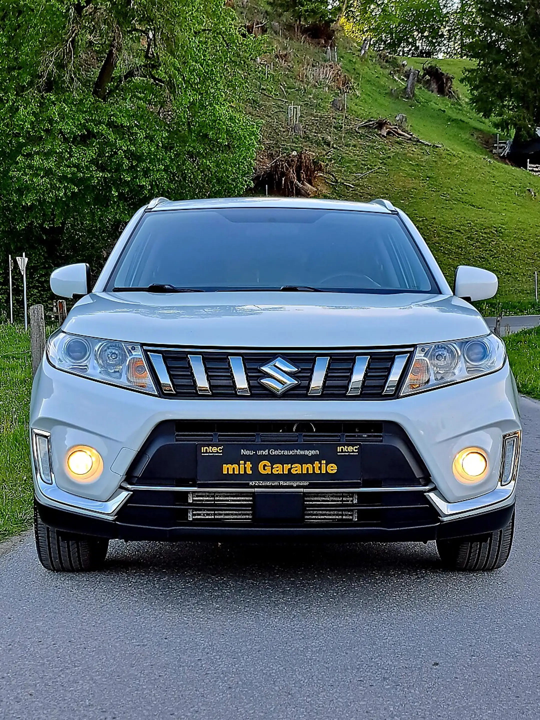 Suzuki Vitara 1,6 Shine Aut.*1-Besitz*8-fach*Servicegepflegt* — photo 5