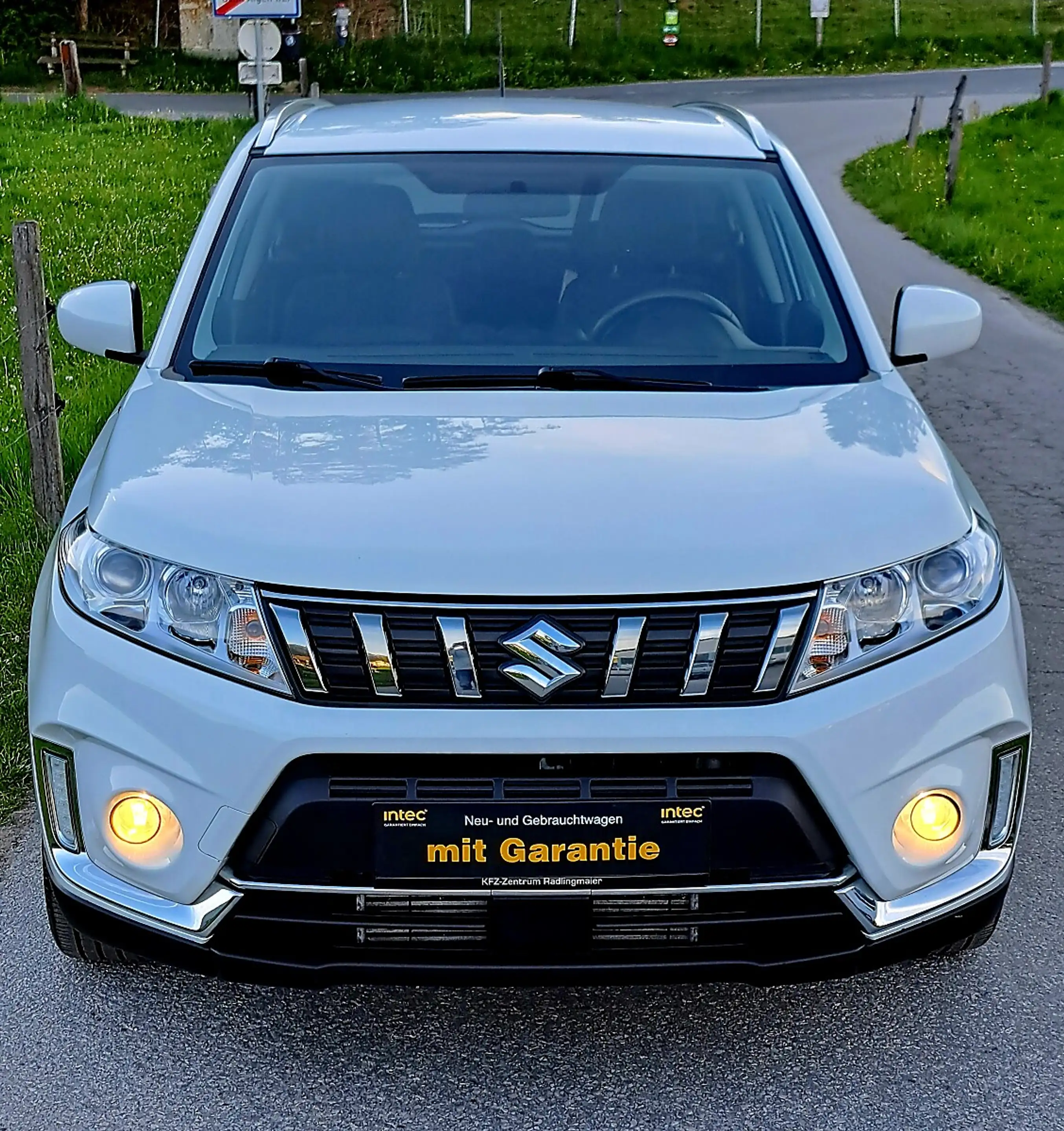Suzuki Vitara 1,6 Shine Aut.*1-Besitz*8-fach*Servicegepflegt* — photo 7