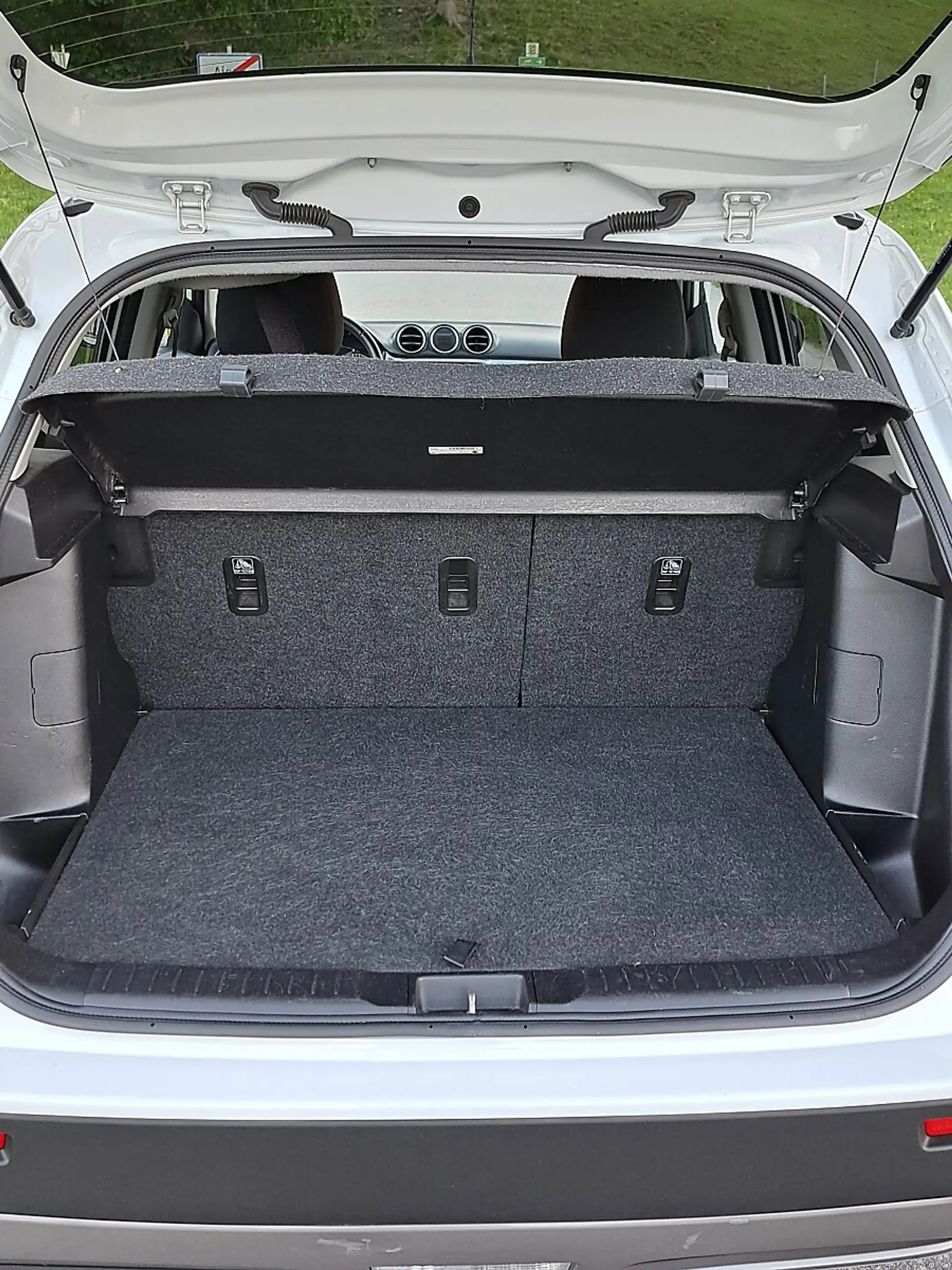 Suzuki Vitara 1,6 Shine Aut.*1-Besitz*8-fach*Servicegepflegt* — photo 15