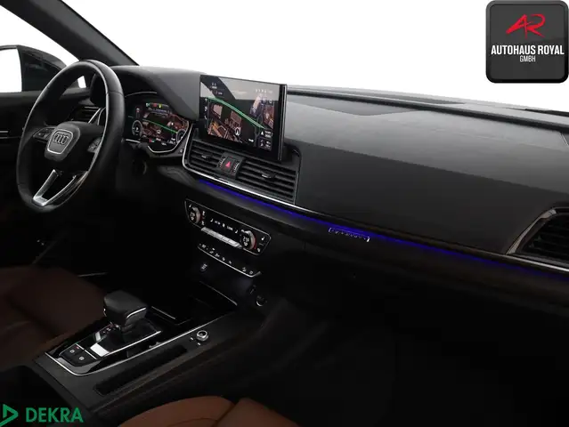 Audi Q5 view 10