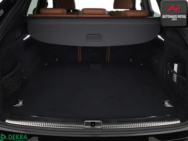 Audi Q5 view 13