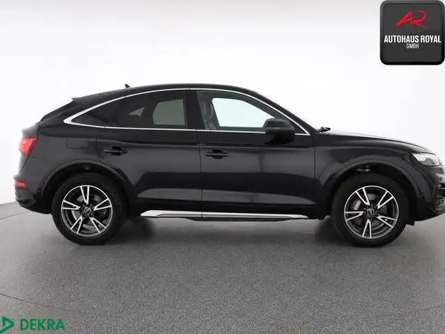 Audi Q5 view 6