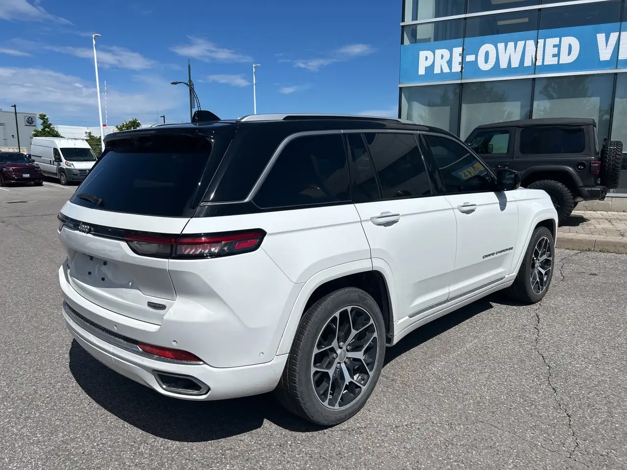 Jeep Grand Cherokee photo Jeep Grand Cherokee