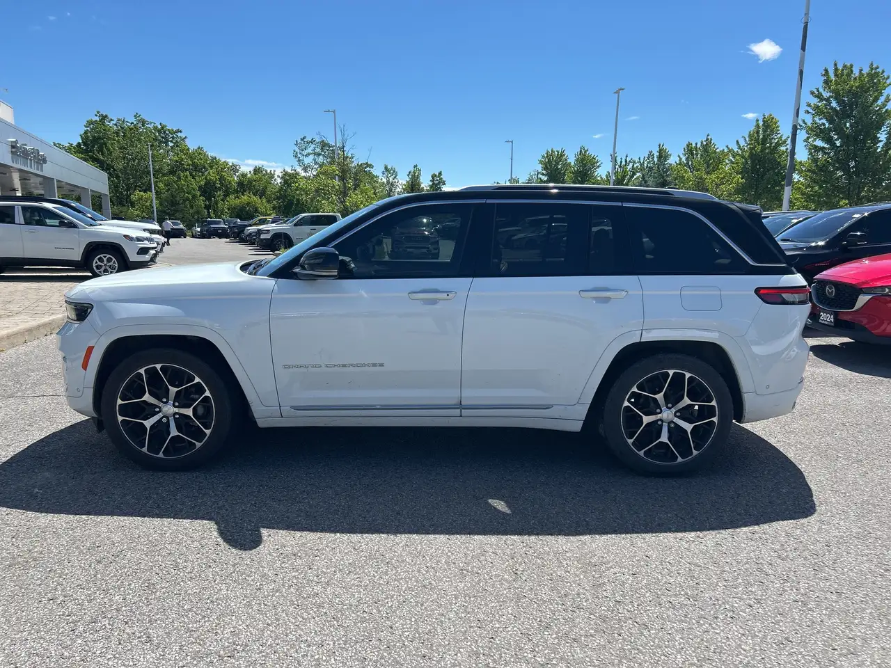 Jeep Grand Cherokee photo Jeep Grand Cherokee