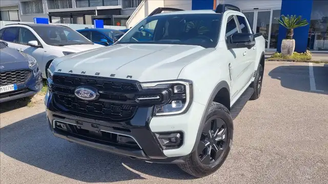 Ford Ranger 2.3 phev doppia cabina Stormtrak awd 281cv auto