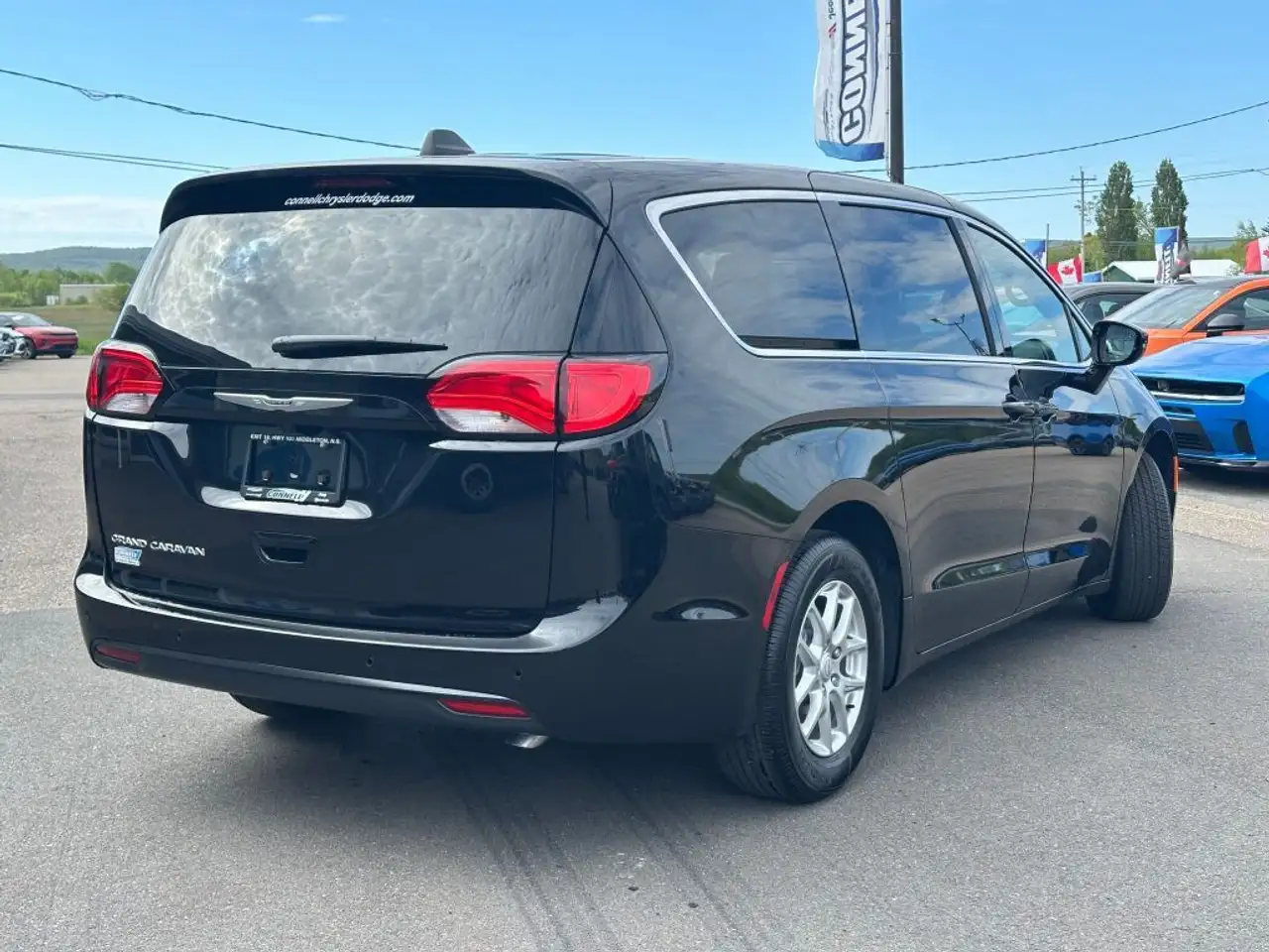 Chrysler Grand Caravan снимка Chrysler Grand Caravan