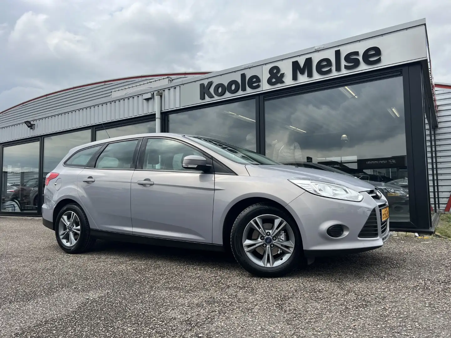 Ford Focus 1.0 EcoBoost 100pk Edition , trekhaak , voorruitve Gris - 2