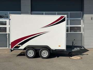 K2000 Kofferanhänger Hecktür Doppelachse