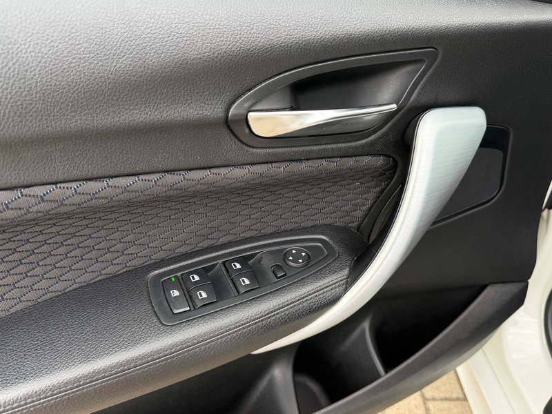 BMW 116 1-serie 116i Executive M Pakket NAP Xenon Automaat — photo 11