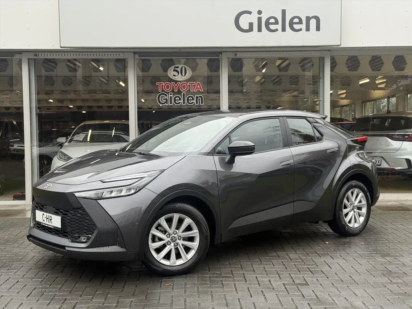 Toyota C-HR 1.8 Hybrid Active | Dodehoekdetectie, Apple carpla Gris - 1