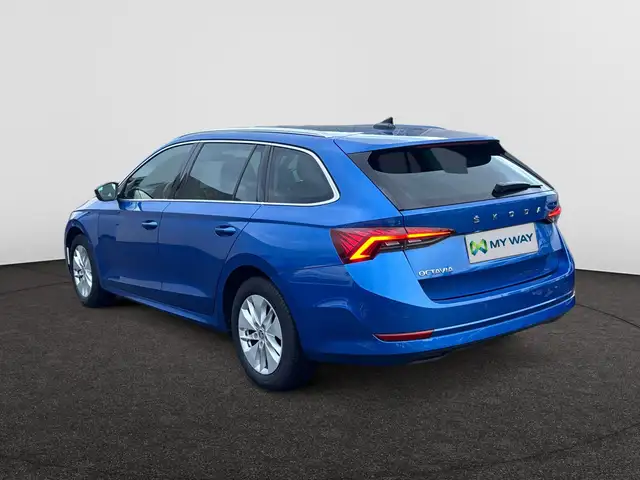 Skoda Octavia view 2
