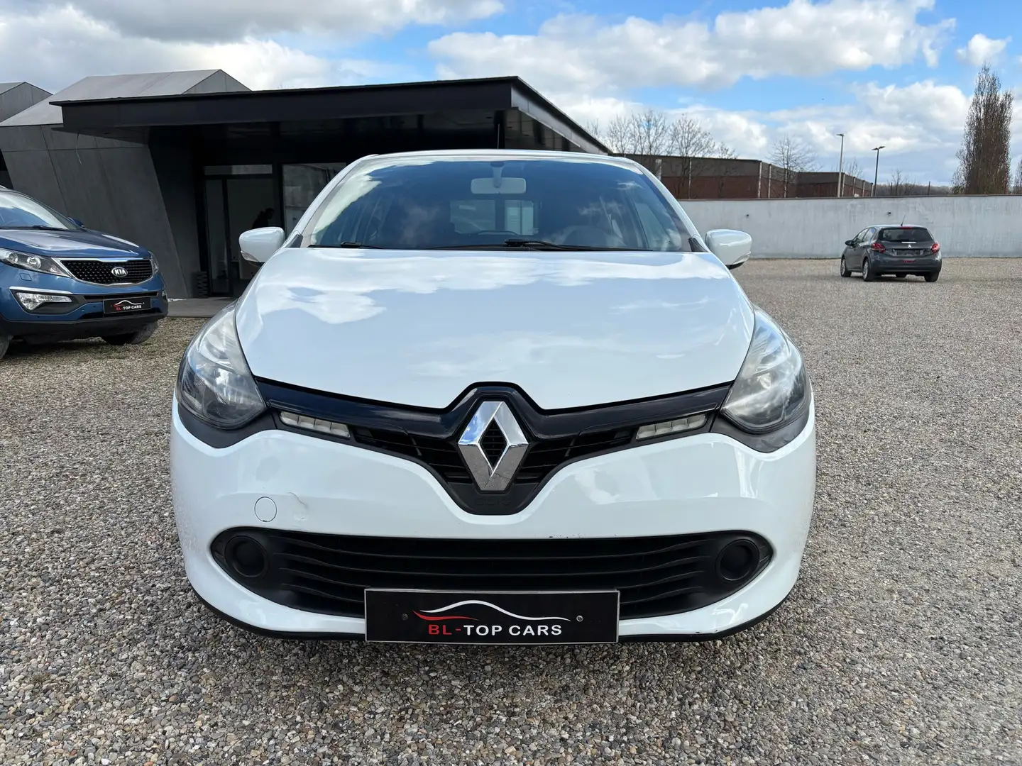 Renault Clio 1.2i Collection Weiß - 2