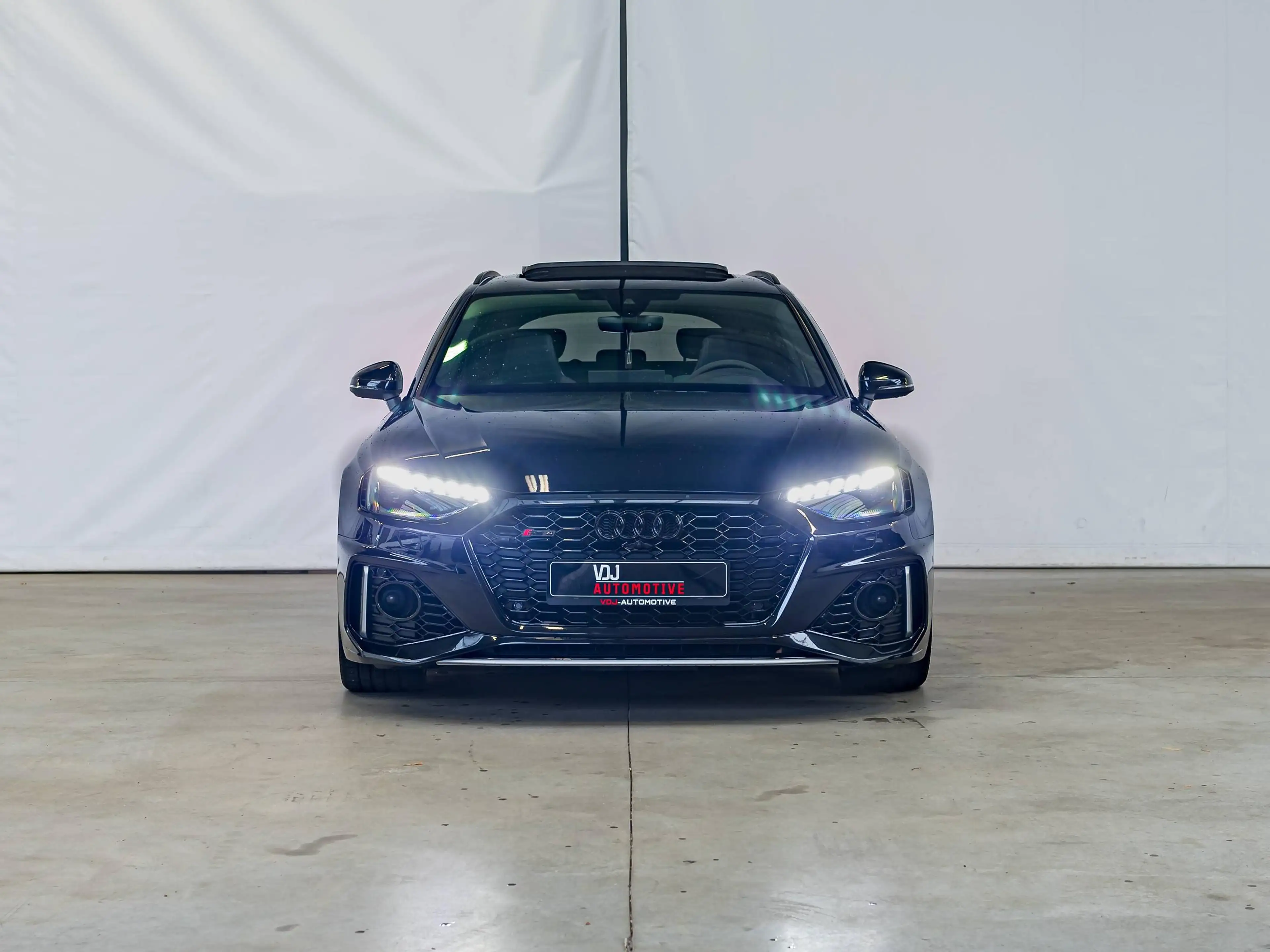 Audi RS4 QUATTRO|CERAMIC|CARBON|360°|B&O|PANO|ALCANTARA| — photo 2