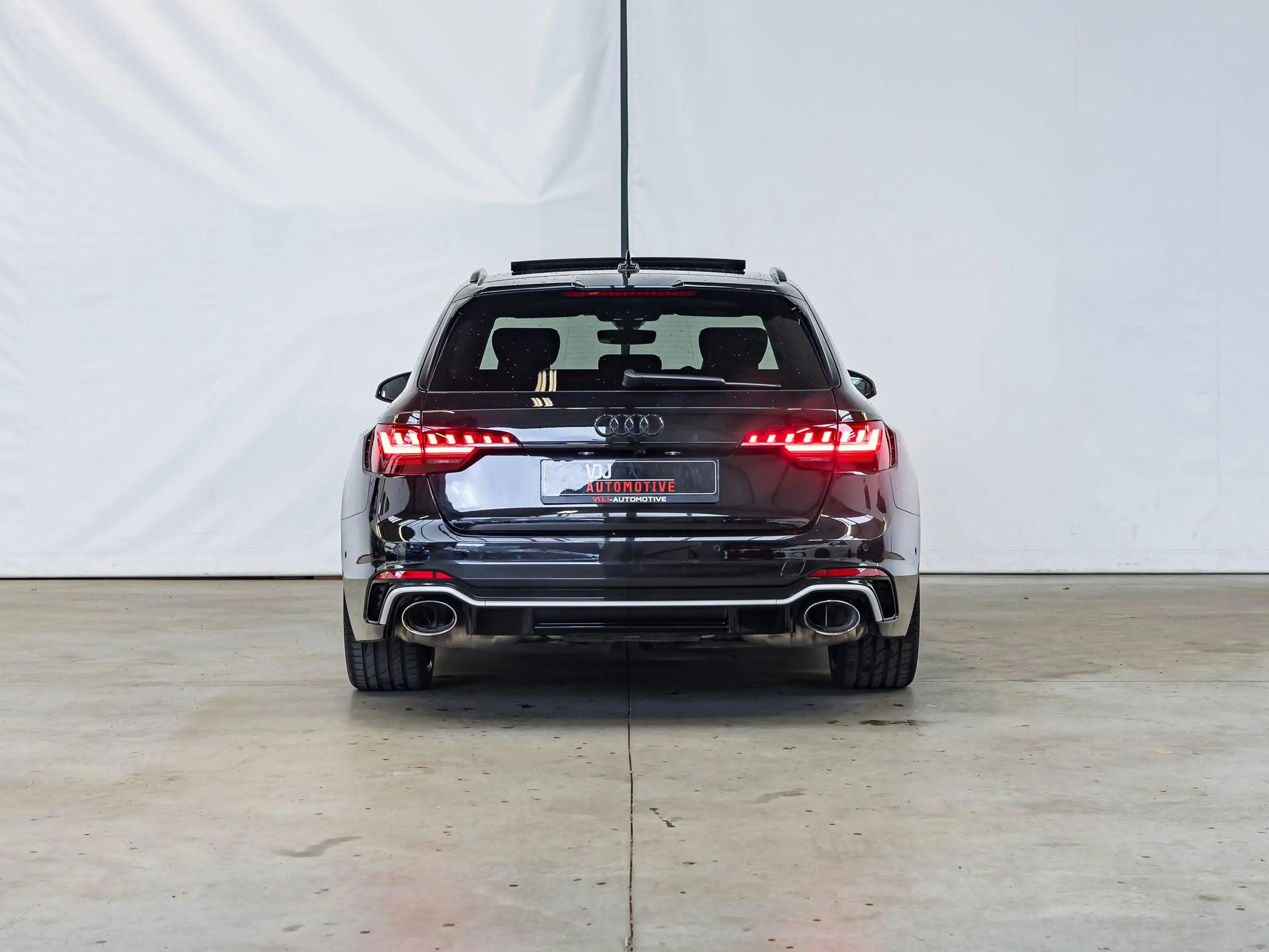 Audi RS4 QUATTRO|CERAMIC|CARBON|360°|B&O|PANO|ALCANTARA| — photo 4
