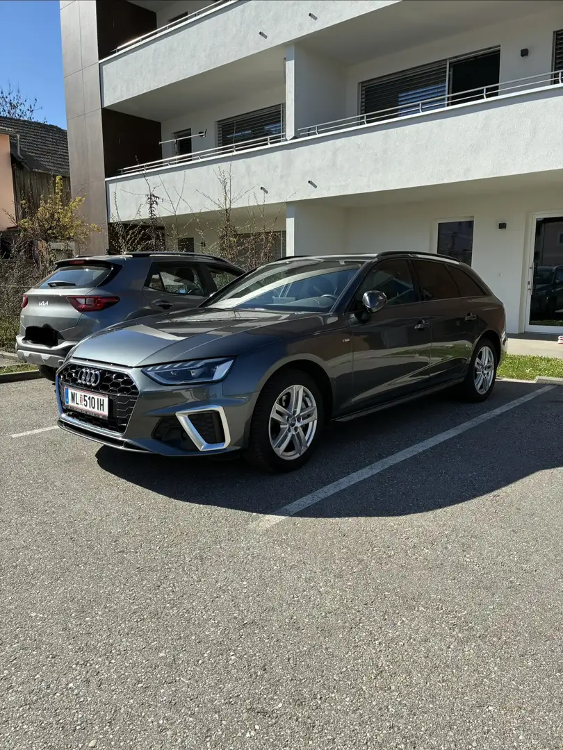 Audi A4 Avant 40 TDI S-line S-tronic Grau - 2