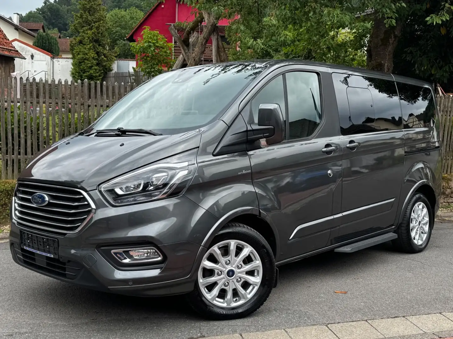 Ford Tourneo Custom Titanium L1*ACC*AHK*NAVI*STANDHEI Grau - 1