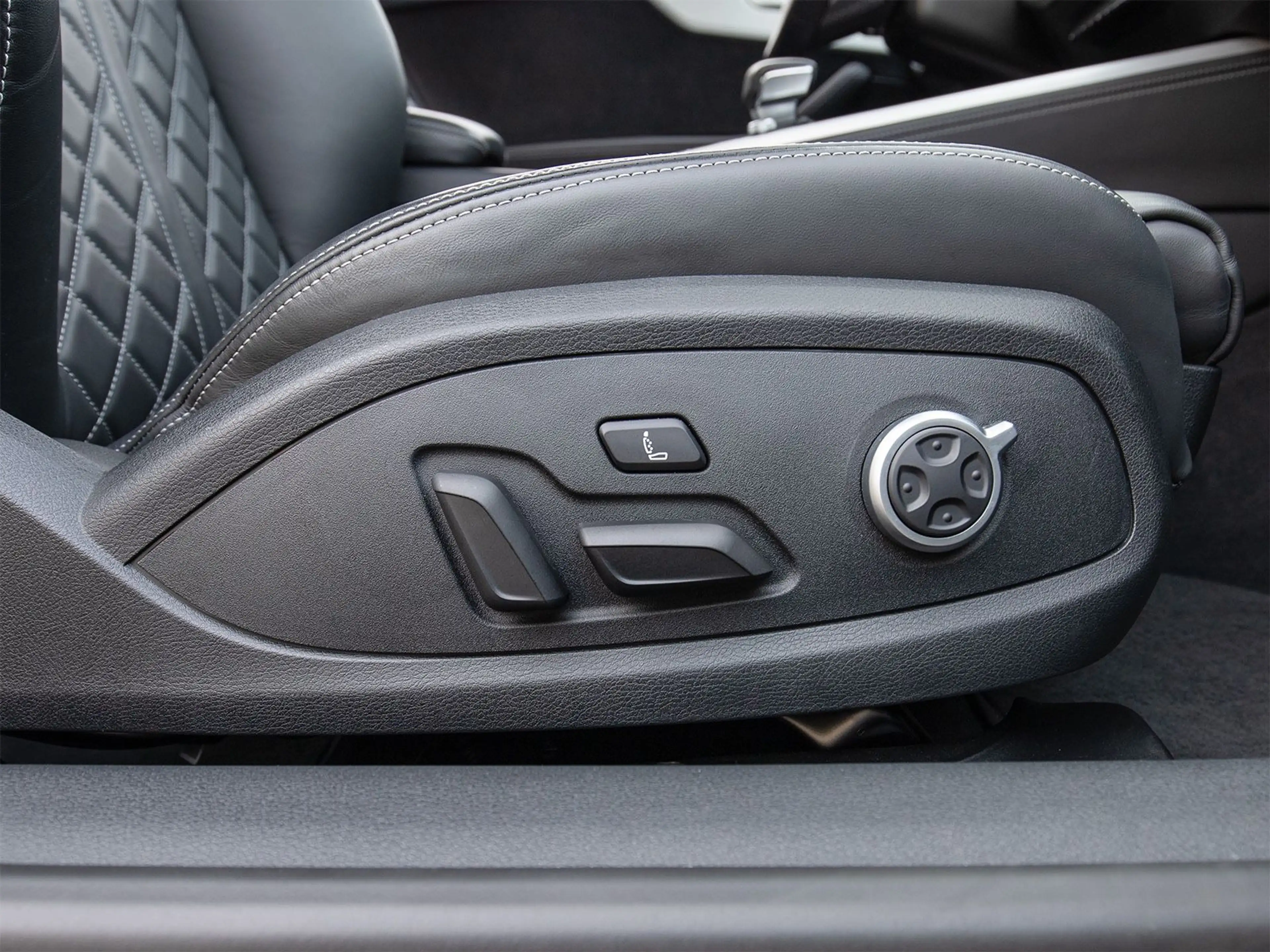 Audi S5 Cabriolet B&O Memory CAM Massage SHZ Nappa — photo 15