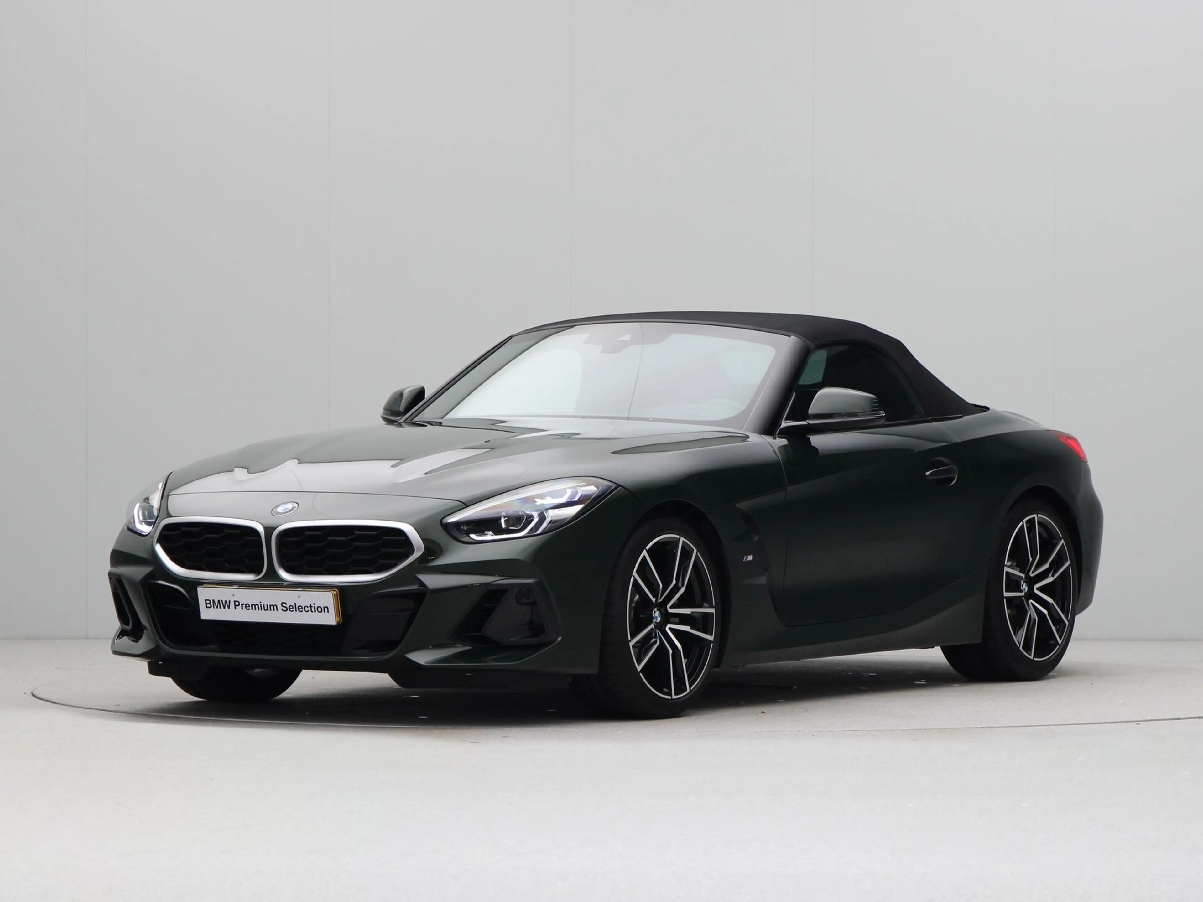 BMW Z4 Roadster sDrive30i High Executive — photo 2
