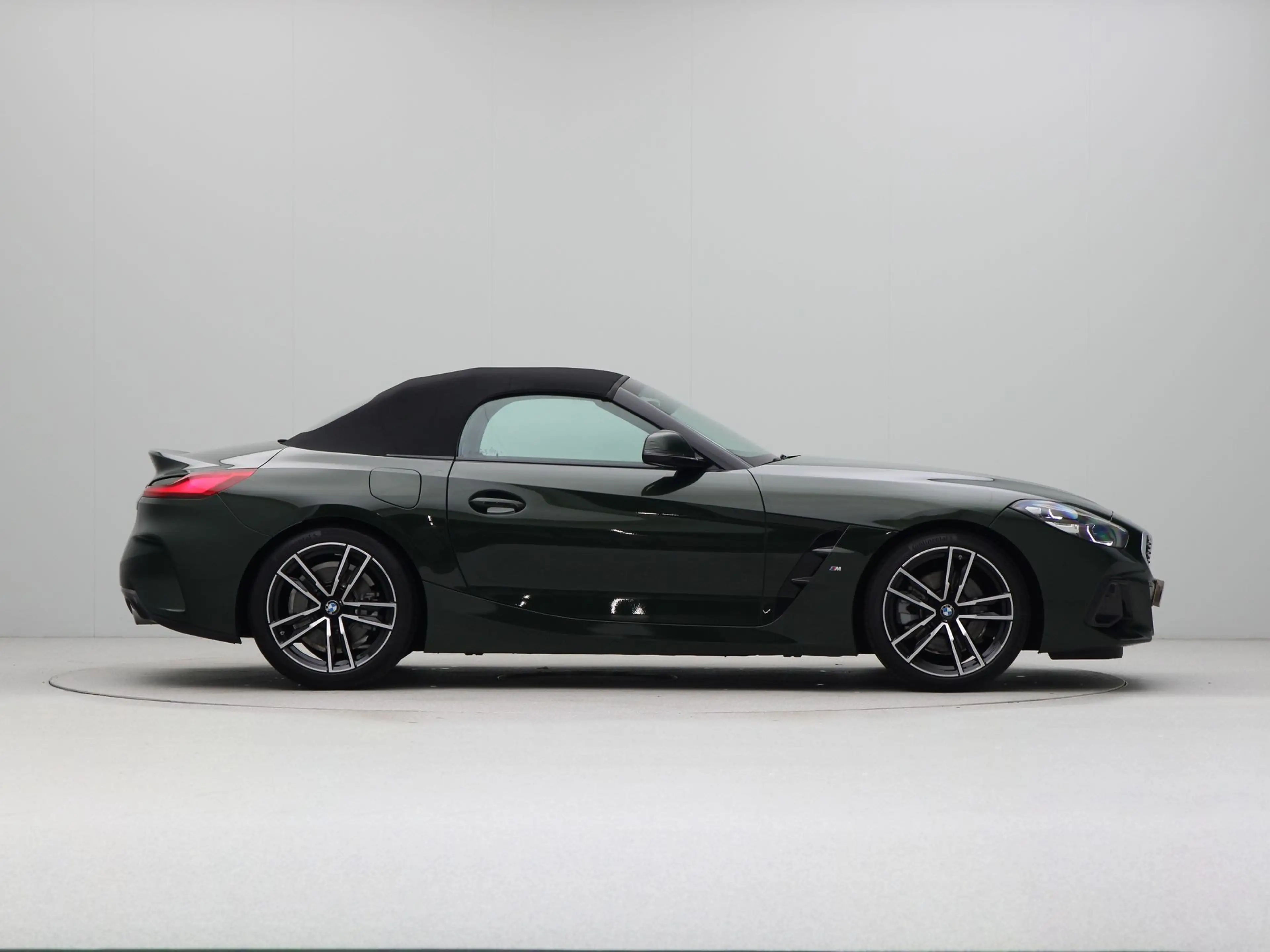 BMW Z4 Roadster sDrive30i High Executive — photo 11