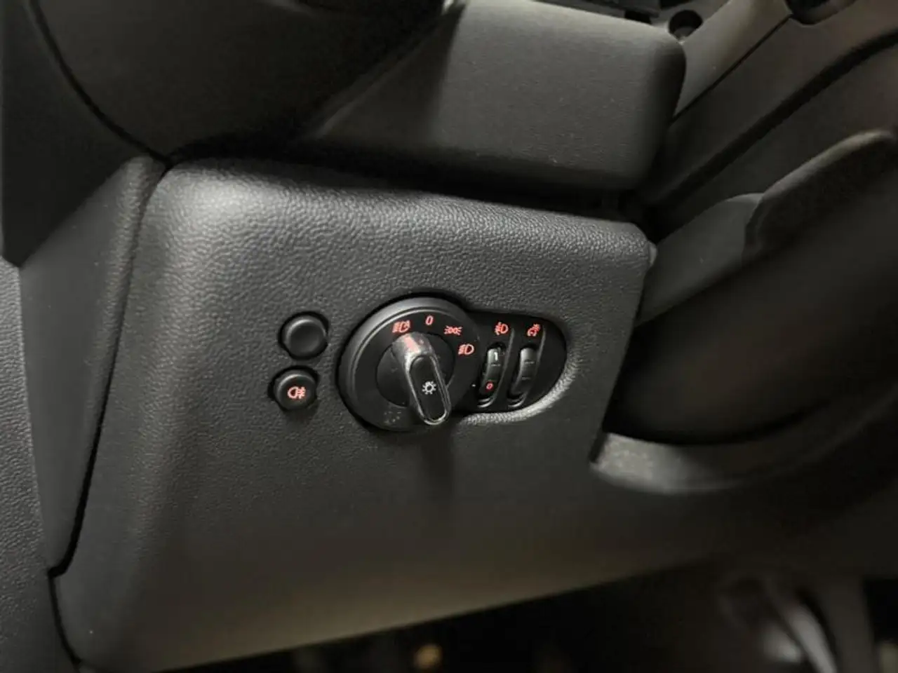 MINI Cooper 1.5i 136cv B.Auto *CARPLAY*CAPTEURS AR*NAVI*CLIM*, миниатюра 9