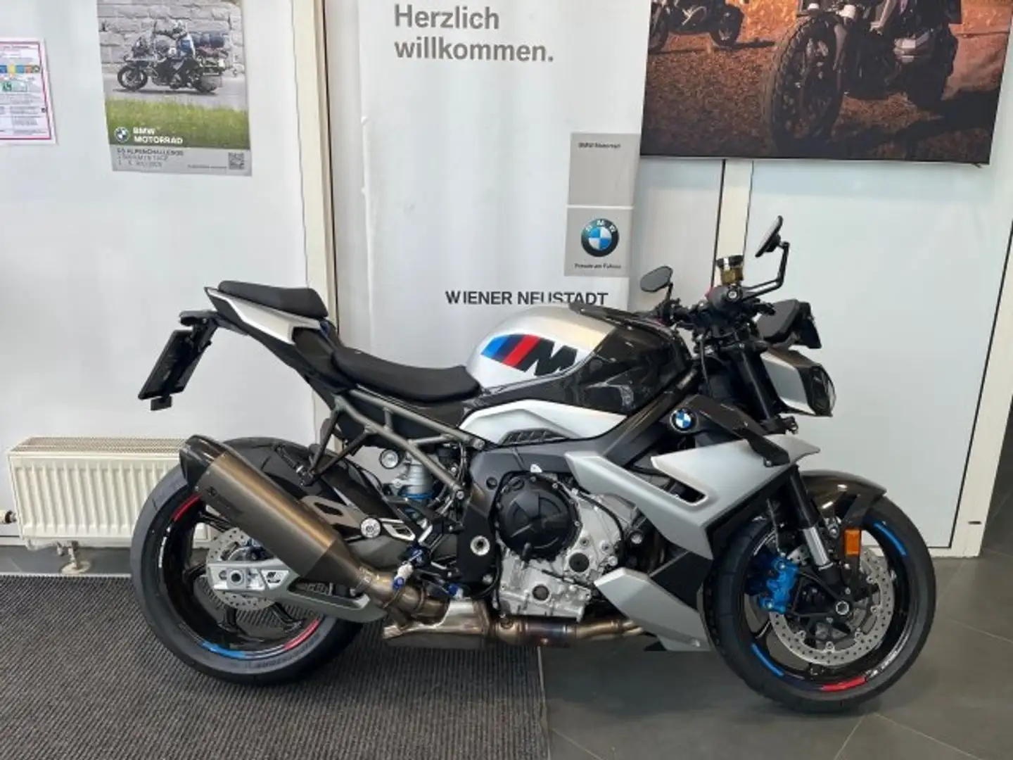 BMW M 1000 R M 1000 R Silber - 2