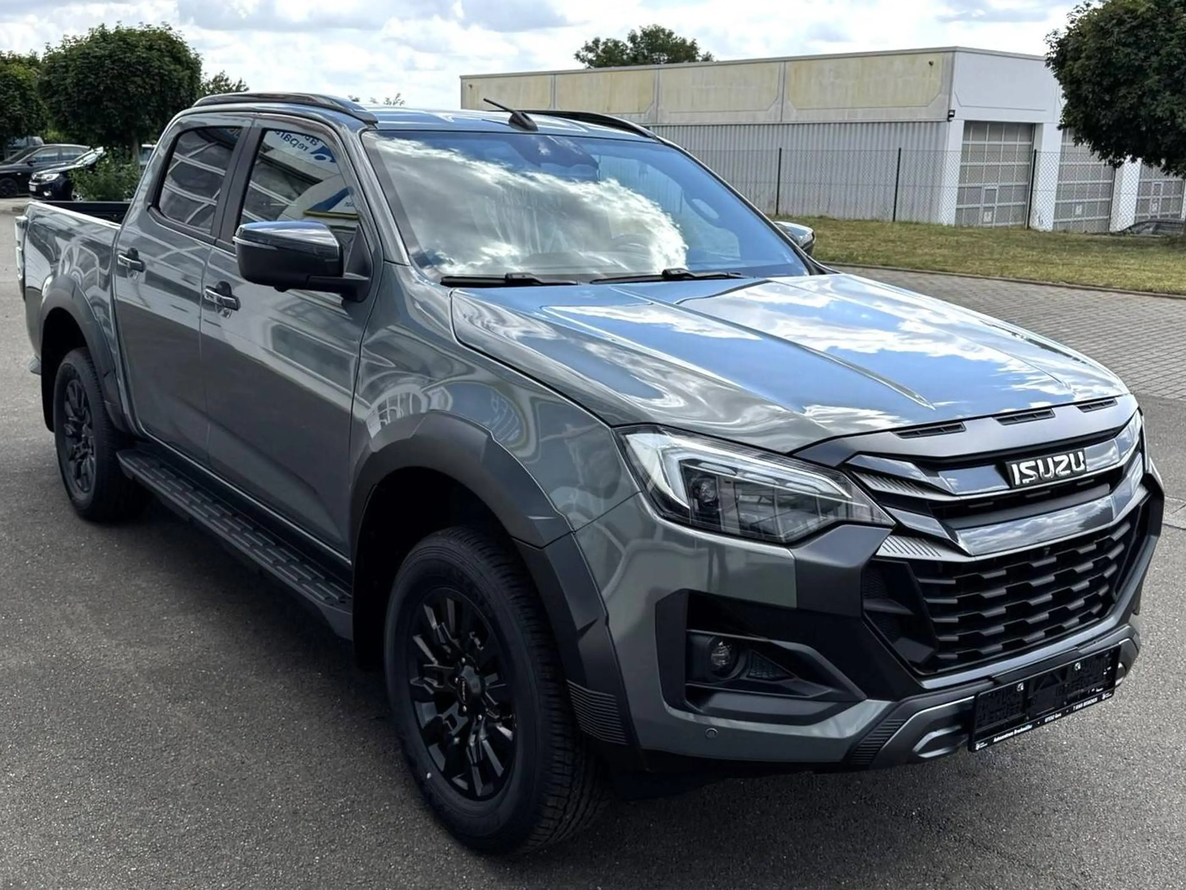 Isuzu D-Max 2026 V-Cross 2,2L AT 4X4 Rough Terrain Mode Inishmore Green — photo 10
