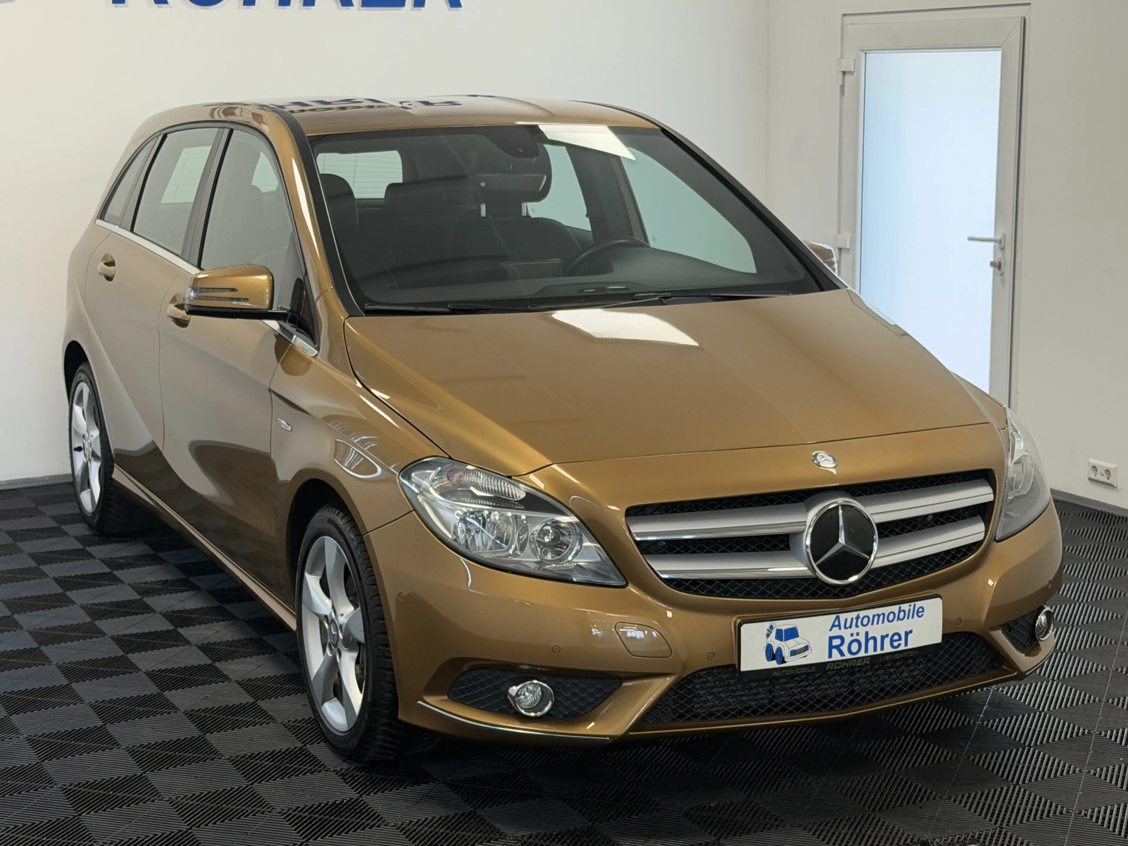 Mercedes-Benz B 200 BlueEff. Automatik Einparkhilfe Navi — photo 4