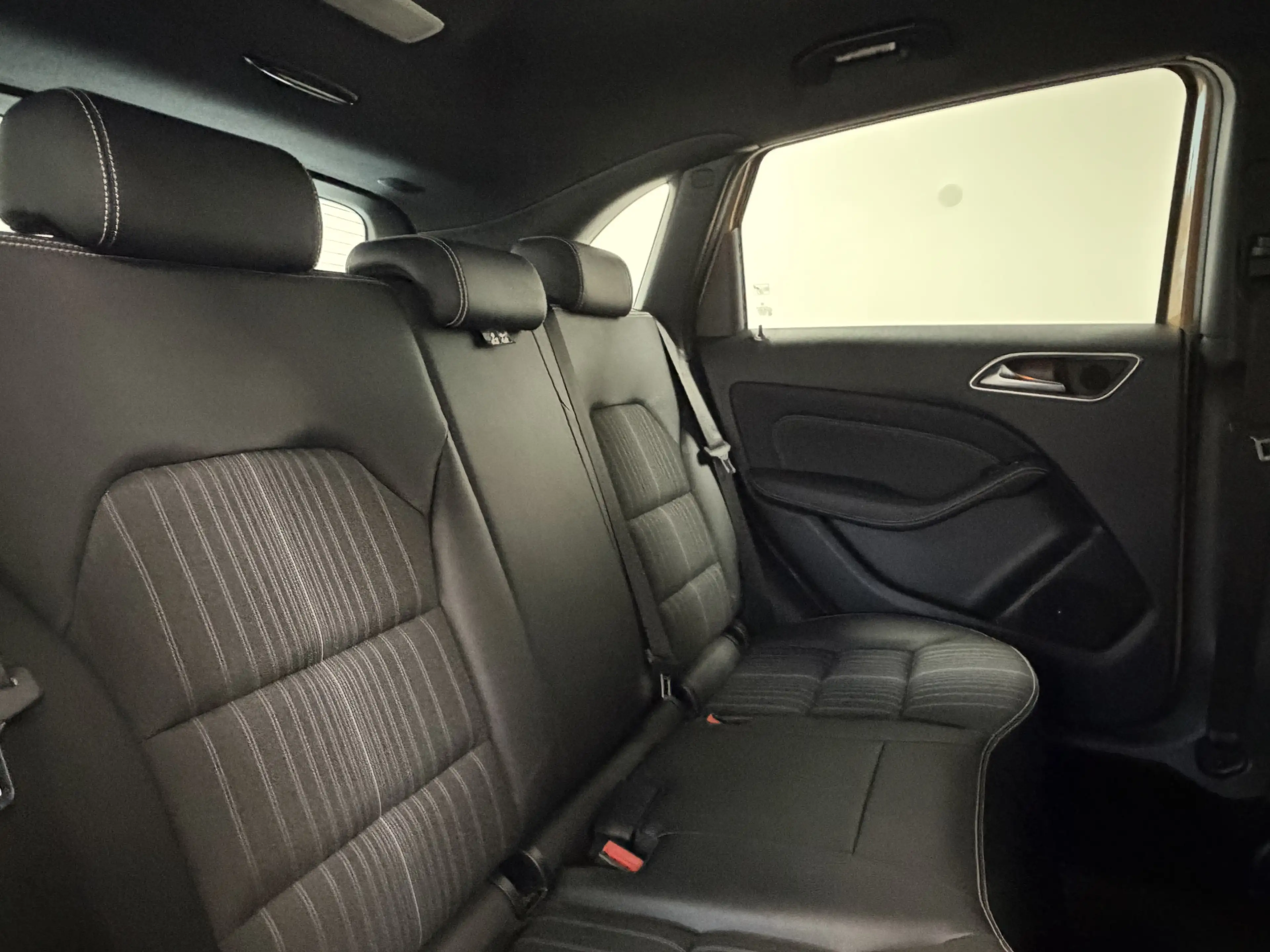 Mercedes-Benz B 200 BlueEff. Automatik Einparkhilfe Navi — photo 15