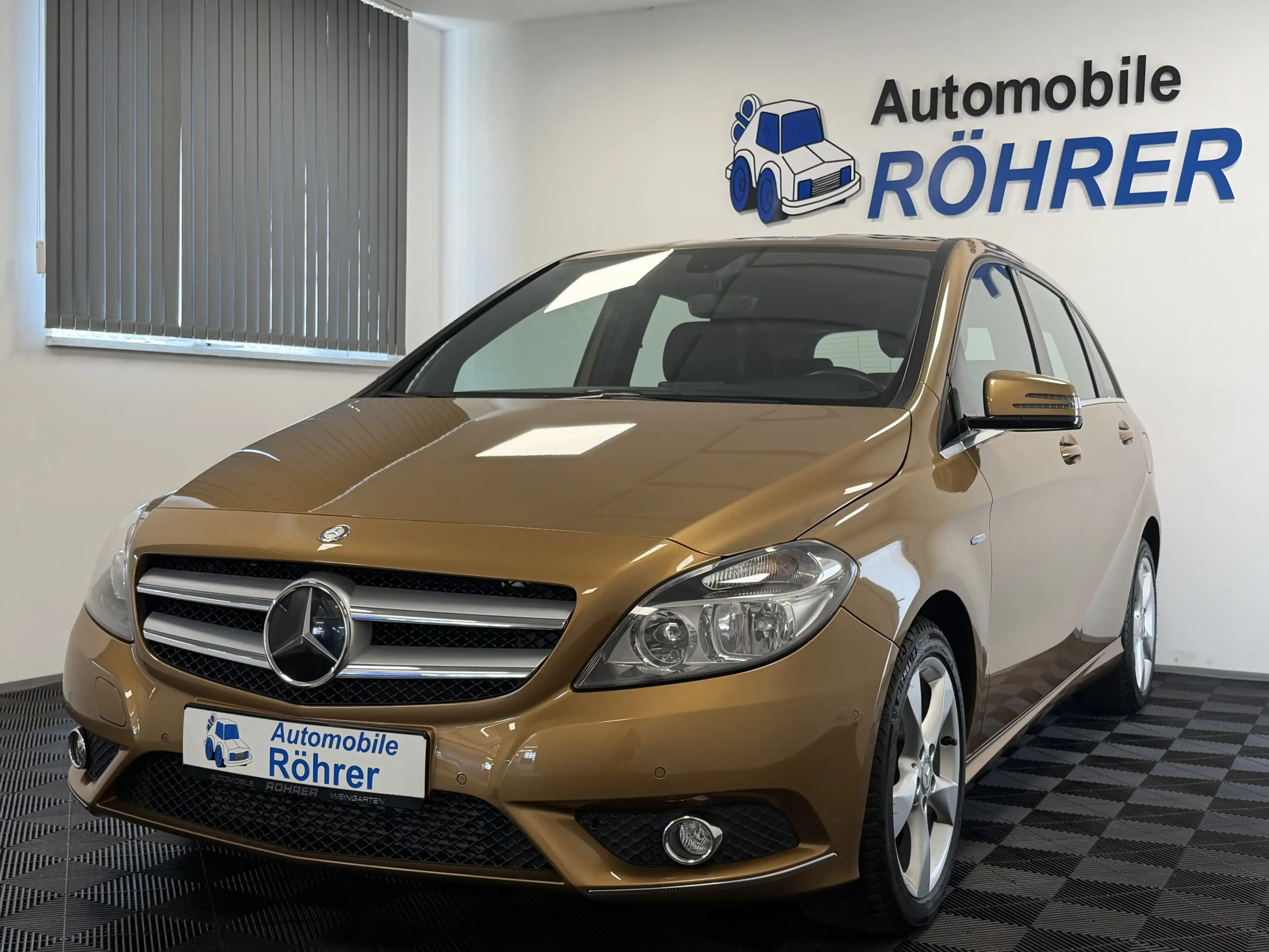 Mercedes-Benz B 200 BlueEff. Automatik Einparkhilfe Navi