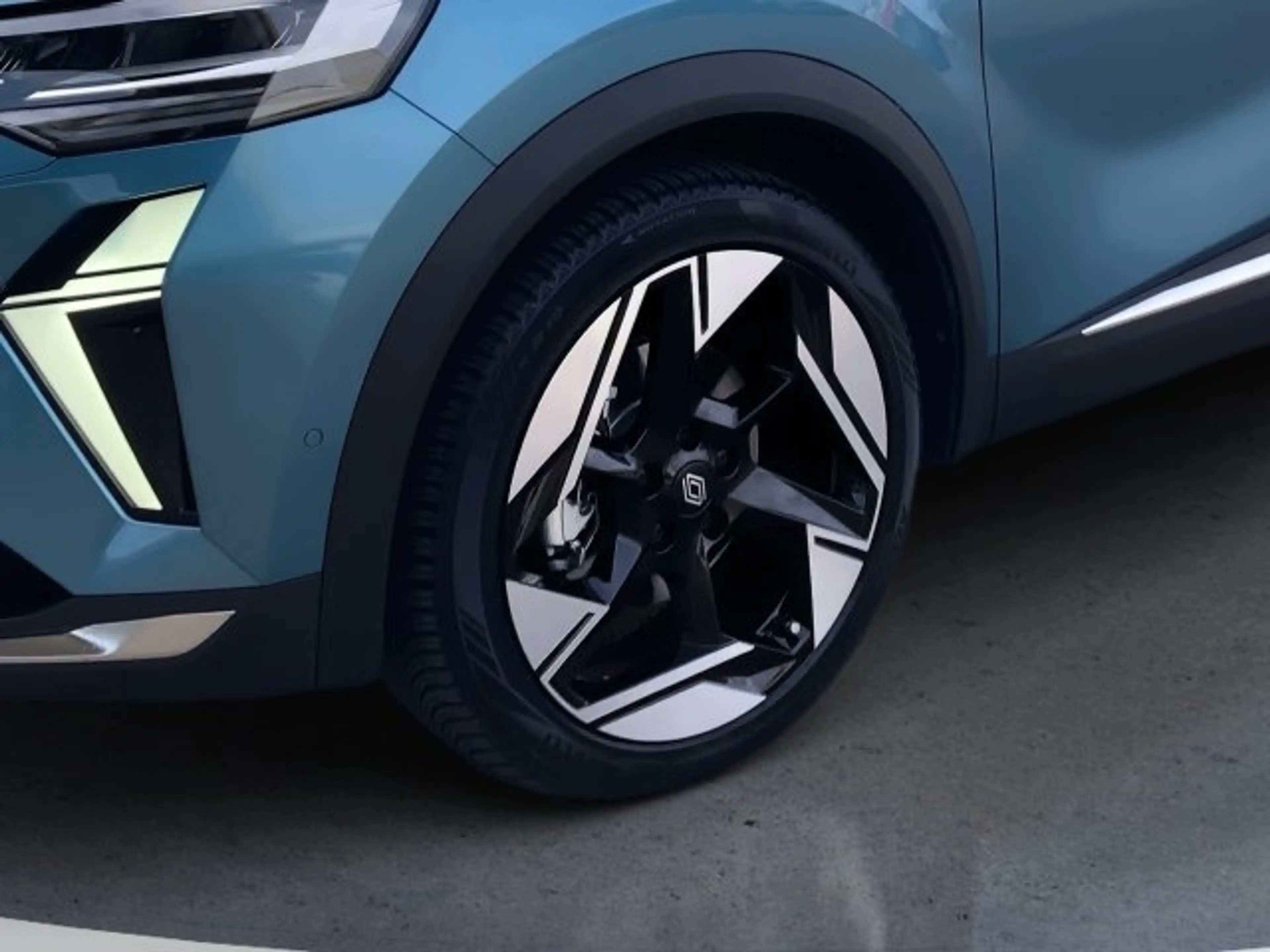 Renault Symbioz E-Tech Hybri — photo 13