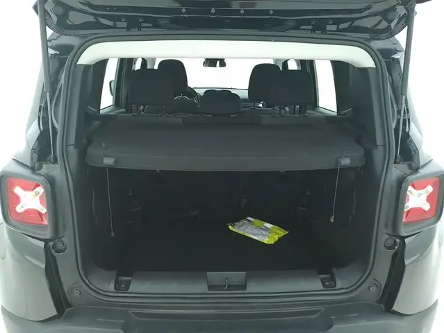 Jeep Renegade view 14