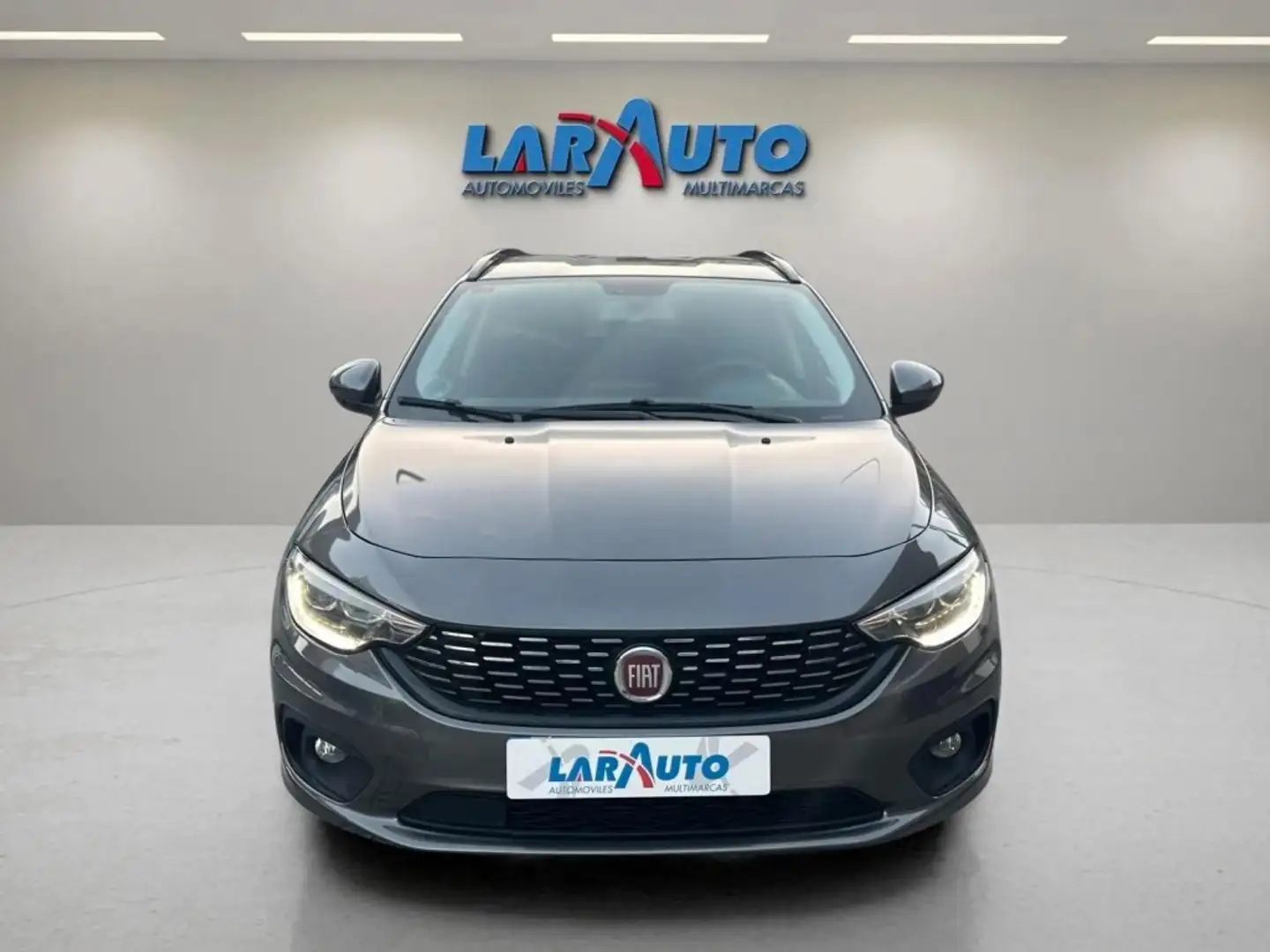Fiat Tipo 1.4 T-Jet Lounge Brun - 2