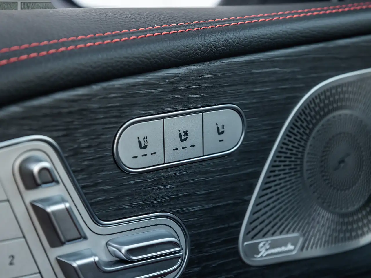 Mercedes-Benz GLE снимка Mercedes-Benz GLE
