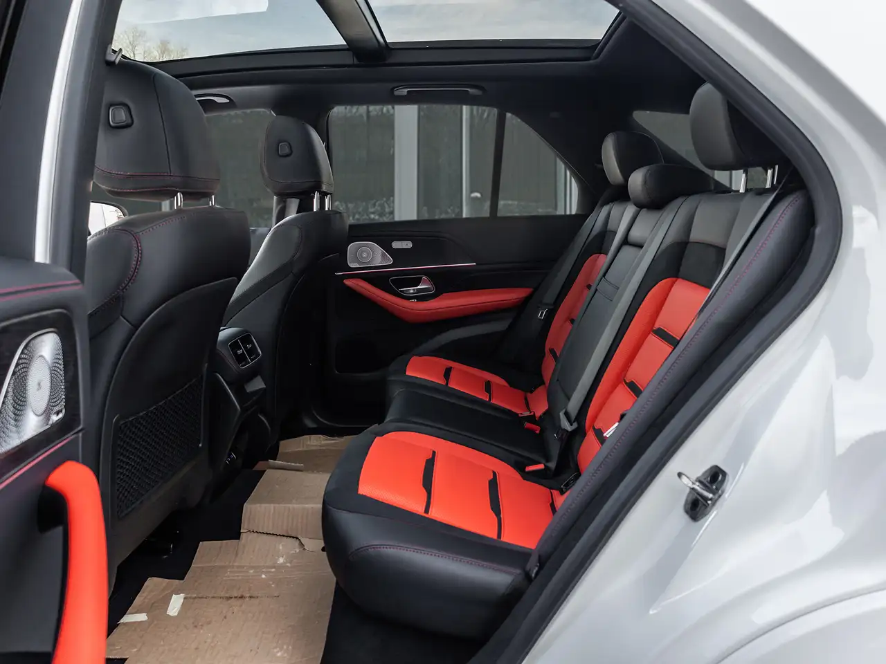Mercedes-Benz GLE снимка Mercedes-Benz GLE
