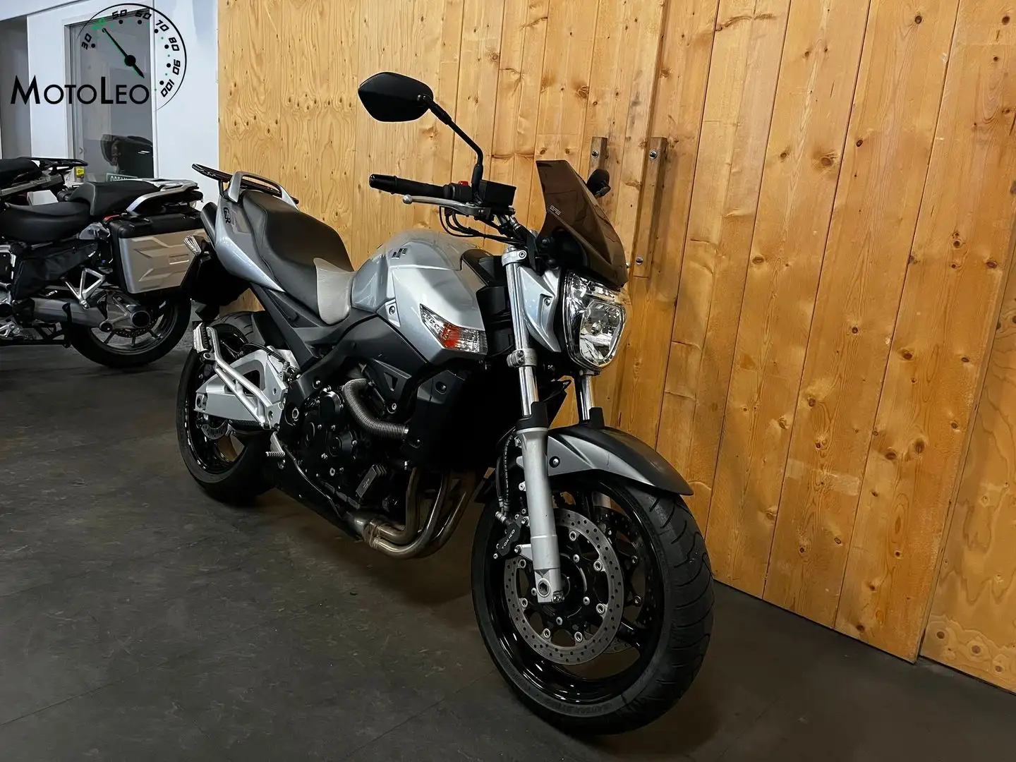 Suzuki GSR 600 A Grigio - 2