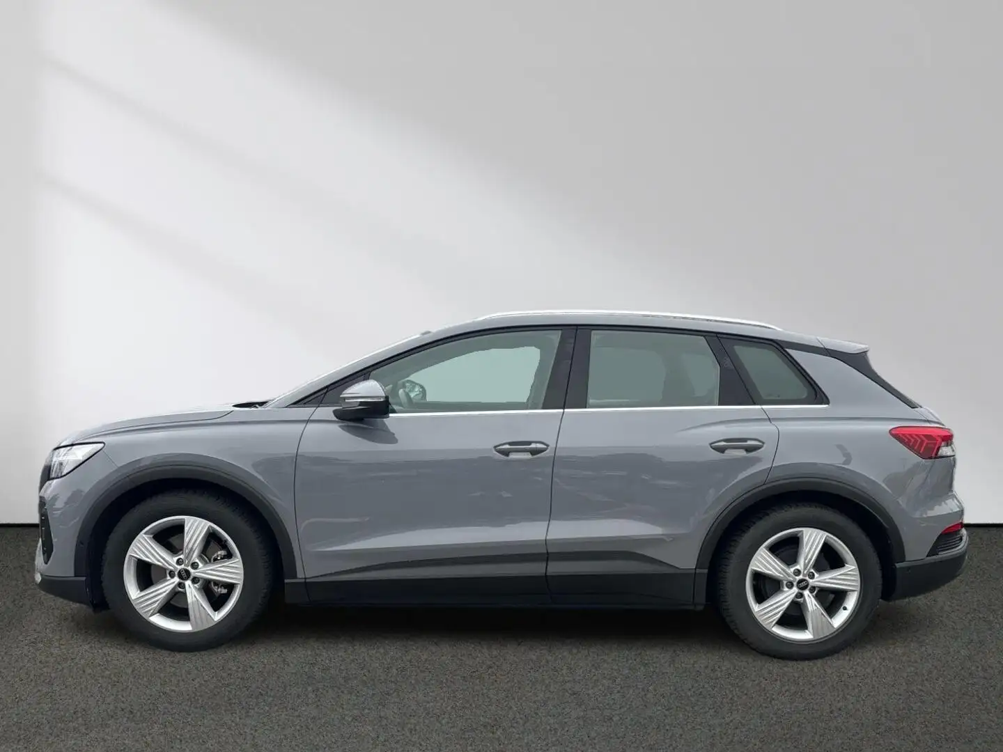 Audi Q4 e-tron 35 MMI LED Digi-Cockpit Touchscreen Gris - 2