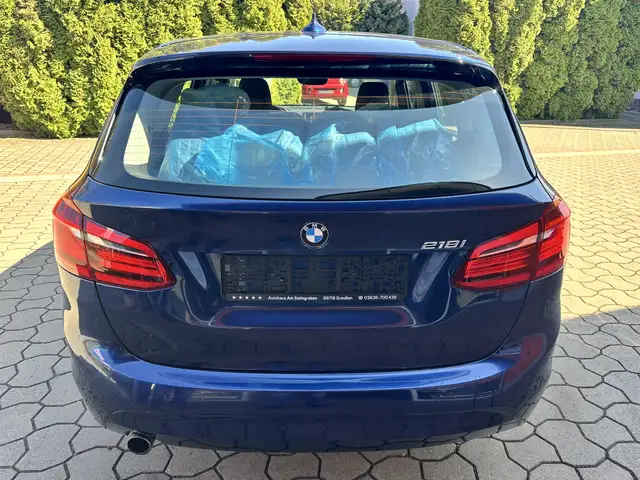 BMW 2 Series view 5