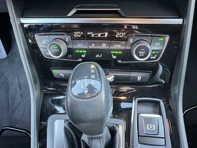 BMW 2 Series view 12