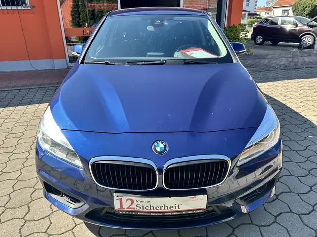 BMW 2 Series view 2