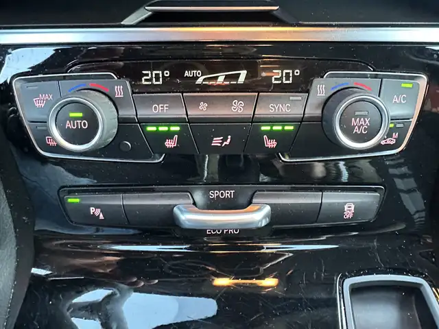 BMW 2 Series view 13