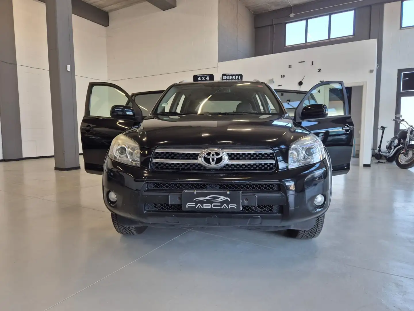 Toyota RAV 4 Rav4 III 2006 RAV4 2.2 d-4d Sol Plus 177cv Czarny - 1