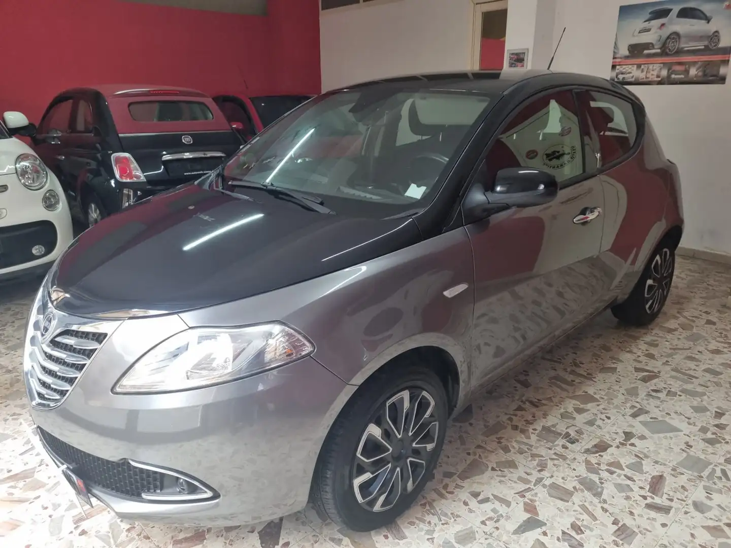Lancia Ypsilon 1.2 8v Gold 69cv Grigio - 1