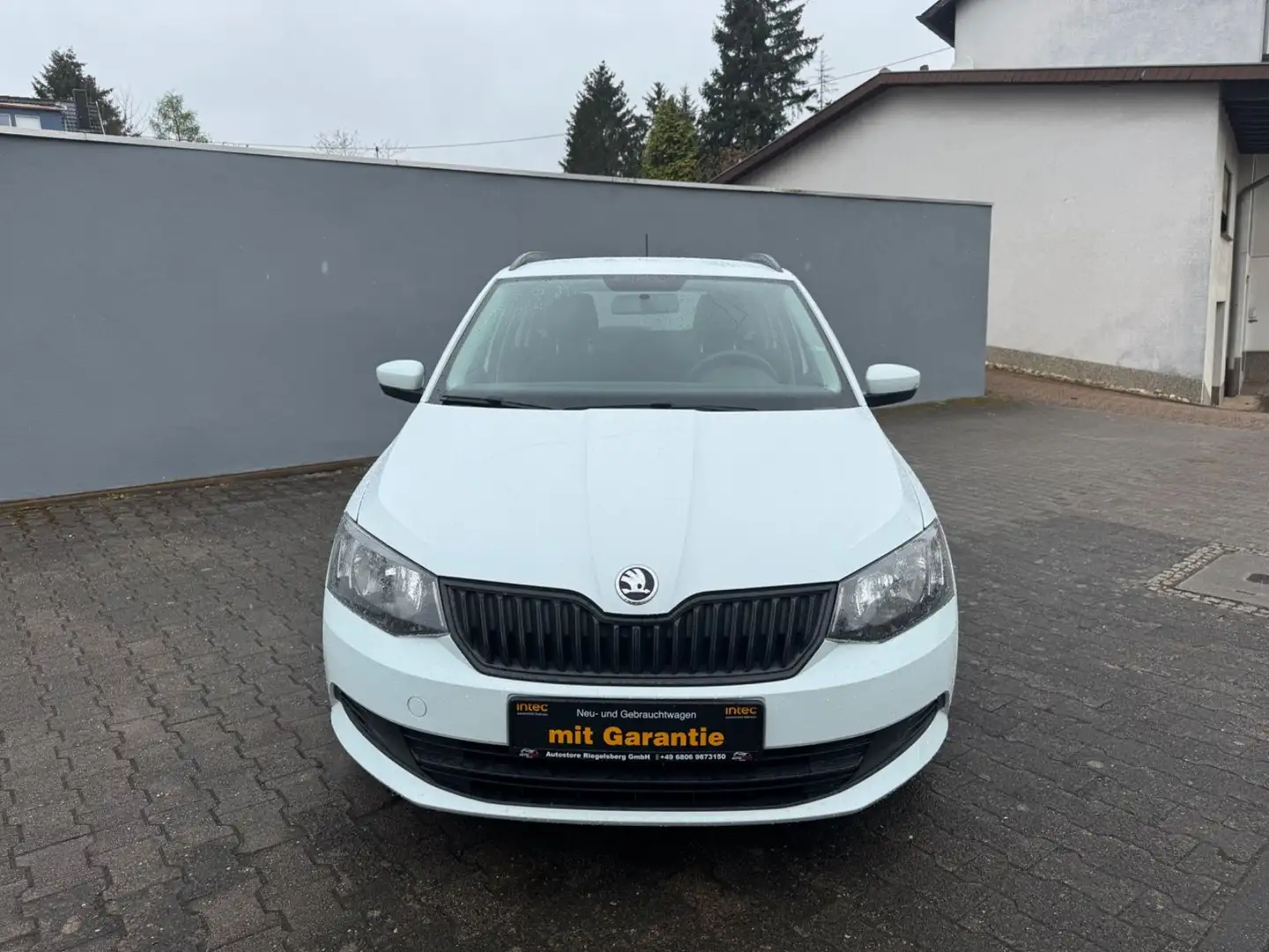 Skoda Fabia Combi Active Blanc - 2