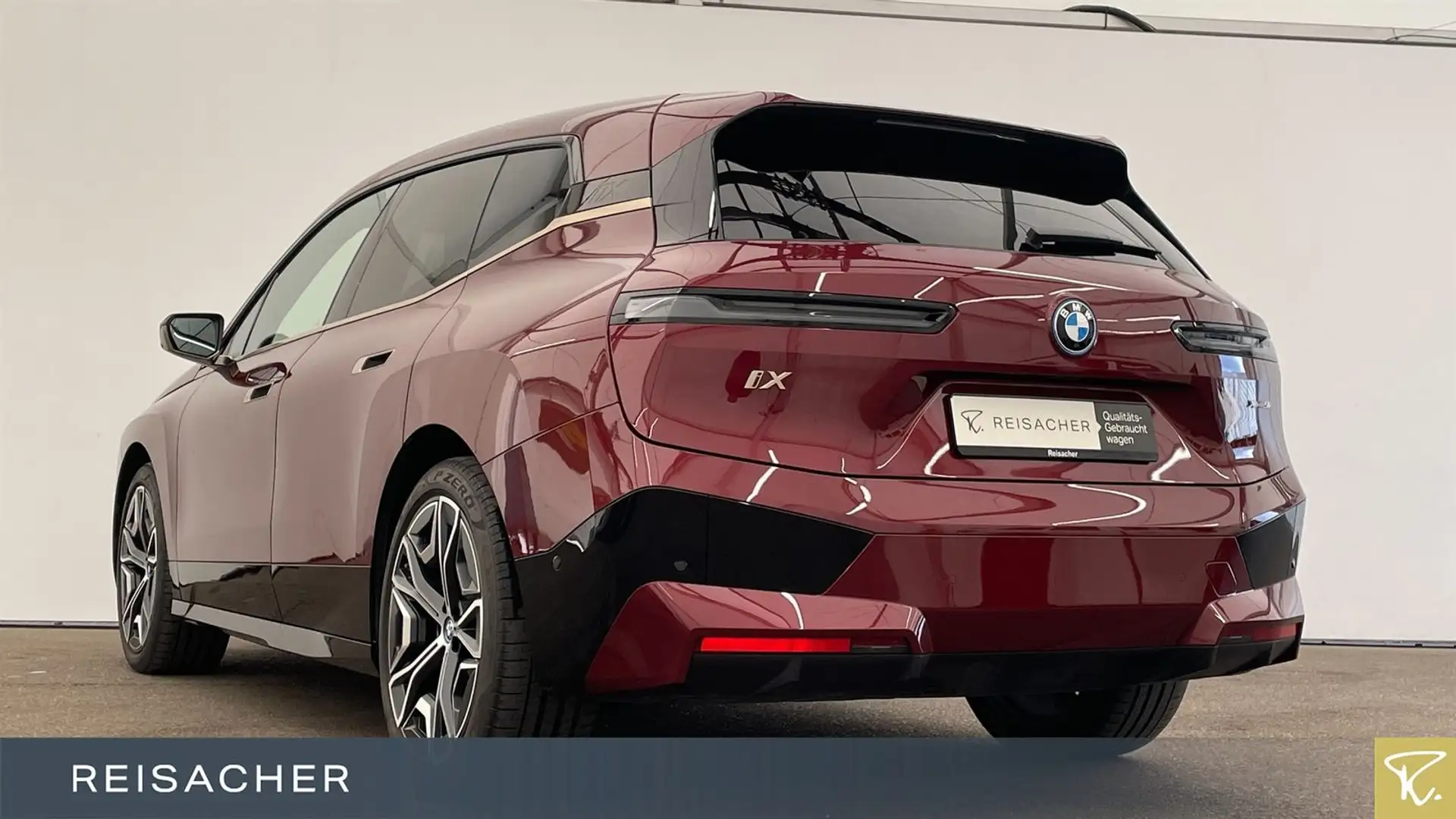 BMW iX xDrive50 Sportpaket SkyLounge ACC 360 B&W 22" Rot - 2