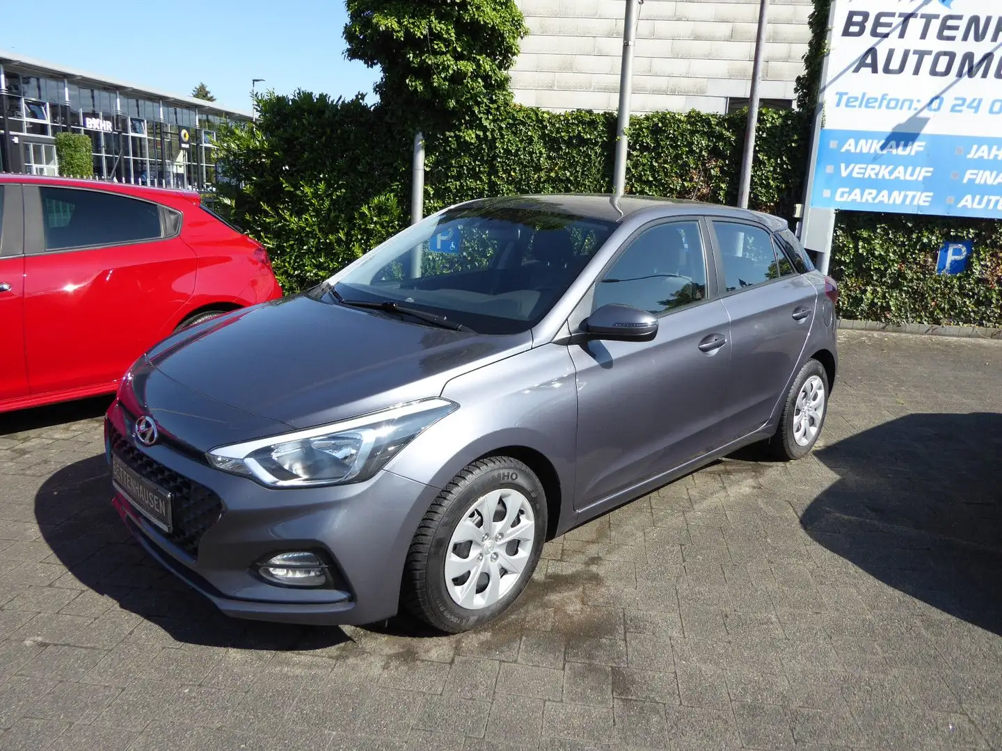 Hyundai i20 erst 49.700 KM!! Navi R-Kamera SHZ Grigio - 1