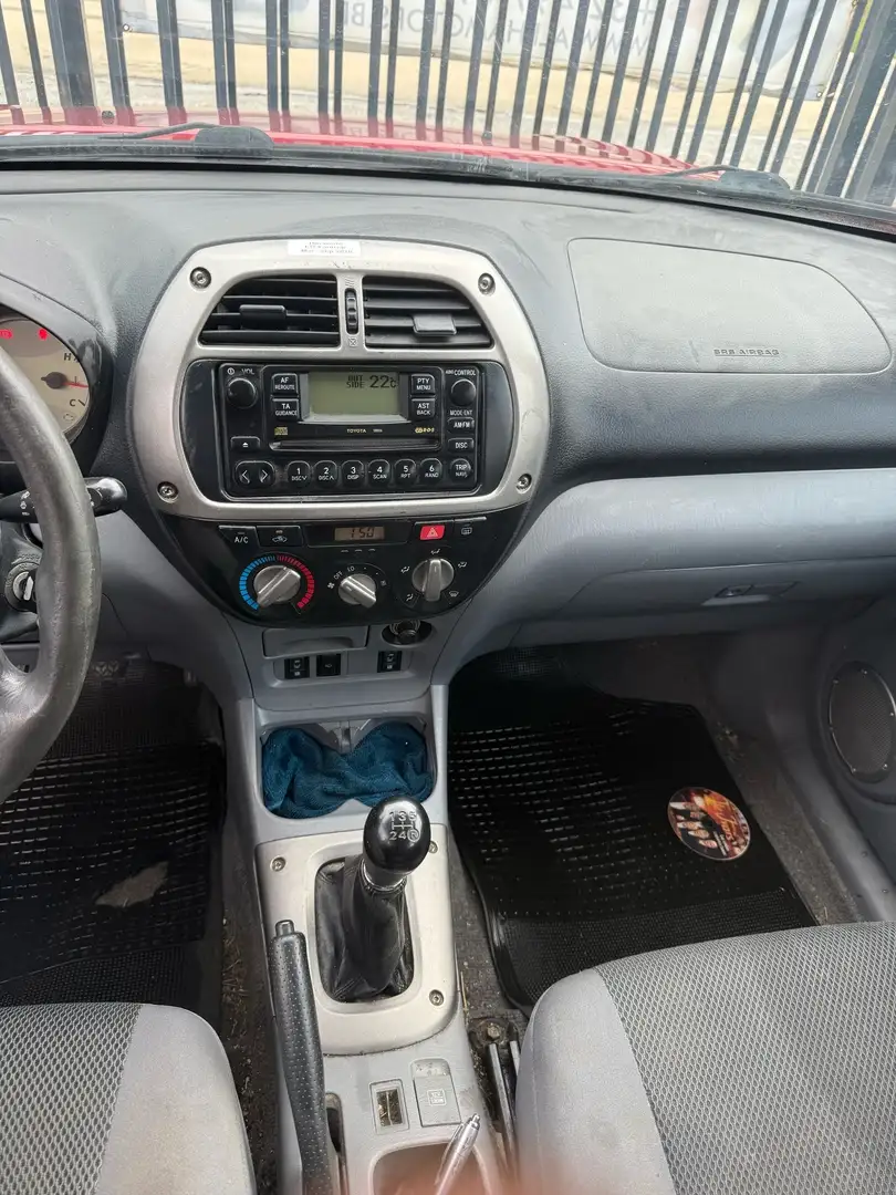 Toyota RAV 4 Rouge - 1