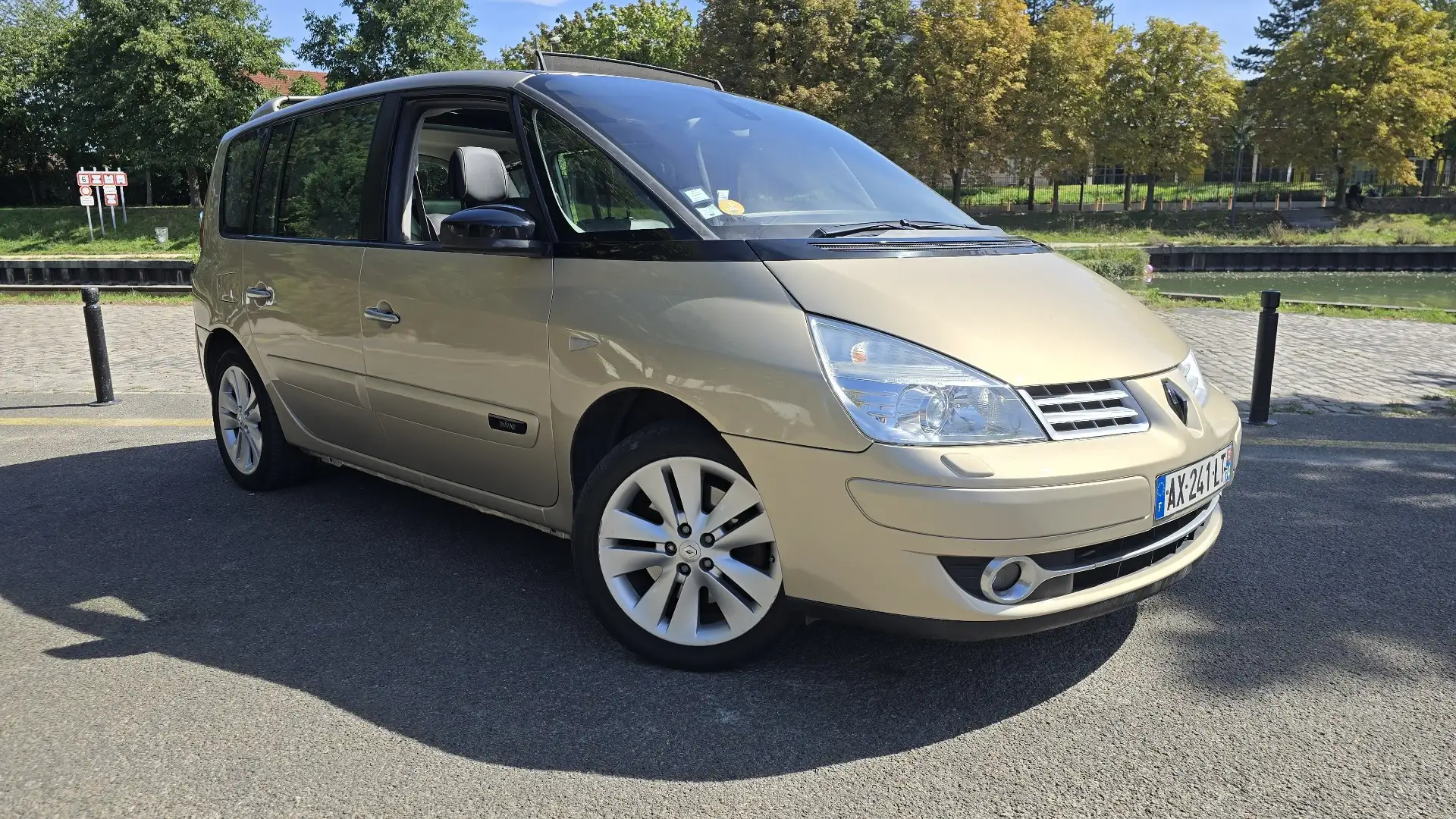 Renault Espace 2.0 dCi - 175 FAP Initiale - 1