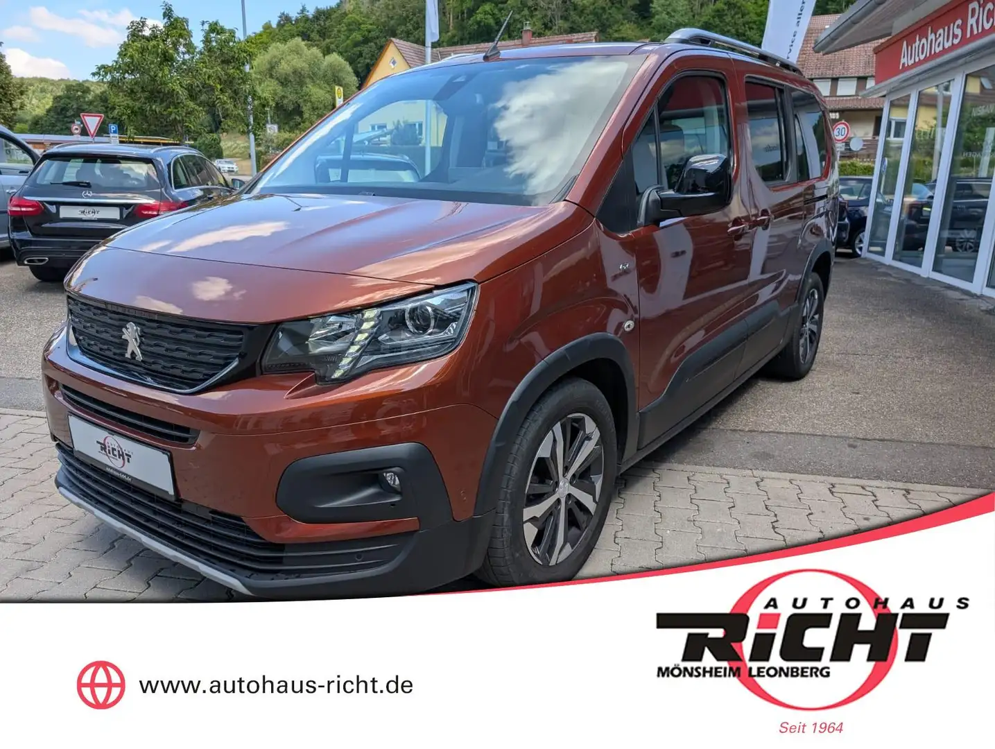 Peugeot Rifter 1.2 EAT8 GT-Line L2 7-Sitzer Navi Kamera SHZ Braun - 1